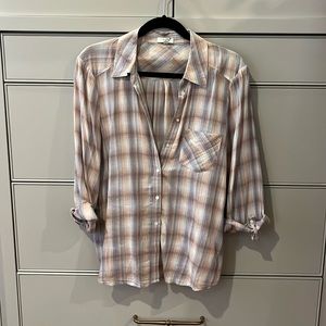 Joie flannel top size medium